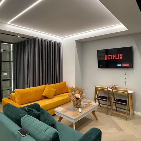 Luxury One Bedroom Apartment Tirana Zewnętrze zdjęcie